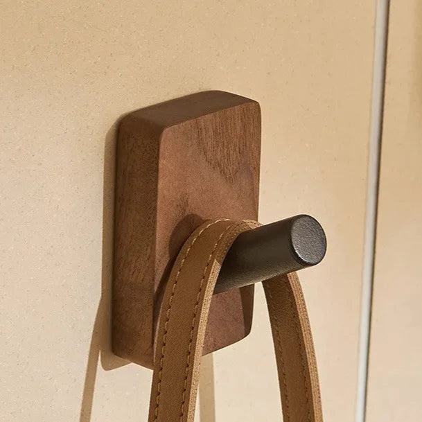 Pähkinäpuukoukku
